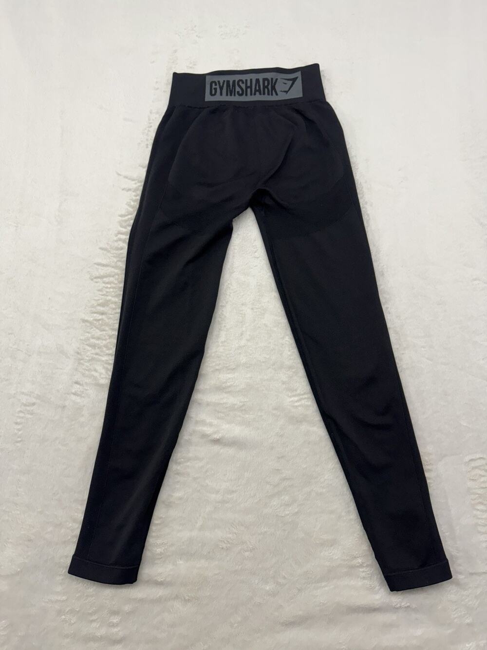 Gymshark Black Solid High Rise Ankle Leggings Women’s Size XS Logo Stretch